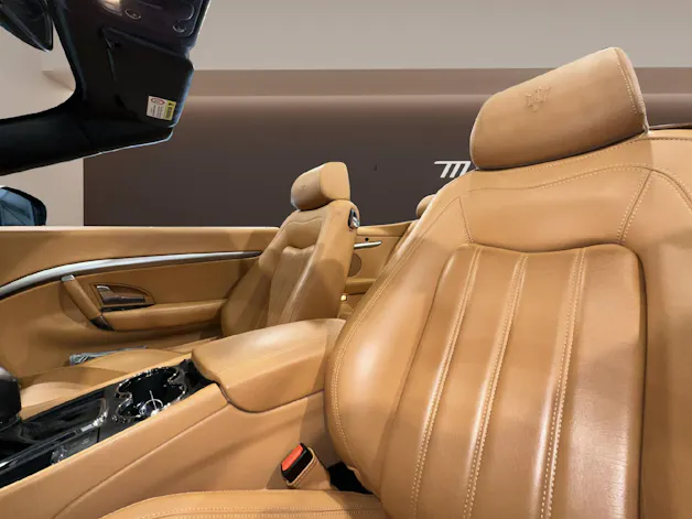 Maserati Gran Cabrio 4.7 V8