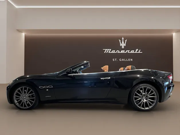 Maserati Gran Cabrio 4.7 V8