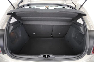 https://vehicle.imgix.net/4330380/617df26b-5f8c-49b0-a7a6-c626e35d688c.jpg