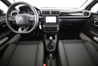 https://vehicle.imgix.net/4330380/f58edb8c-01d9-478a-94fe-f56e7ea2db96.jpg