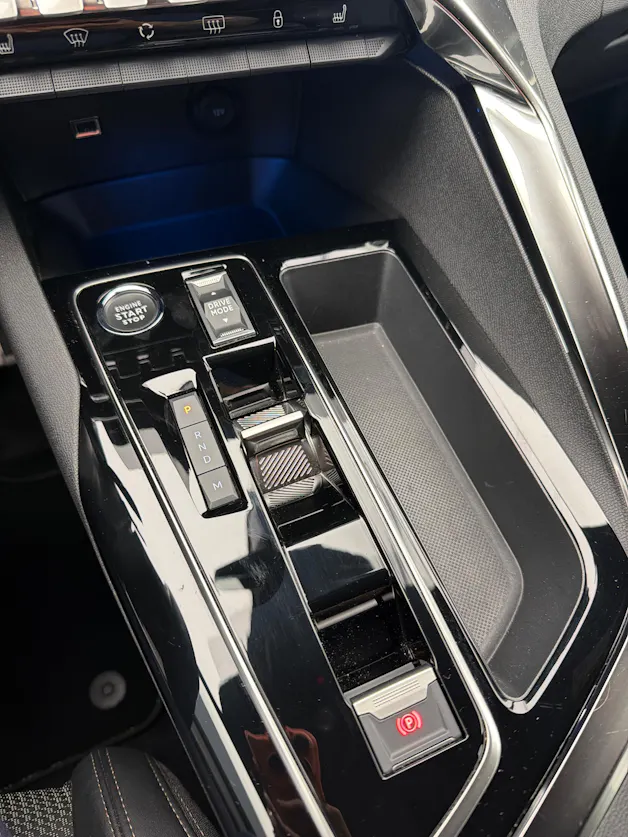 Peugeot 3008 1.2 Hybrid GT