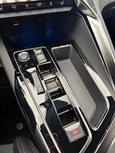 https://vehicle.imgix.net/4330395/415c82c8-bb7b-4d87-a847-085e45a8dbb4.jpg