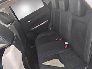 Suzuki Vitara 1.4 T Sakura Top Hybrid 4x4