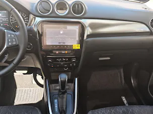 Suzuki Vitara 1.4 T Sakura Top Hybrid 4x4
