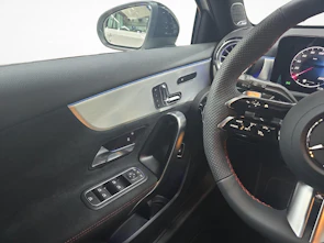 Fahrzeugbild MERCEDES-BENZ A 250 e EQ Star AMG Line