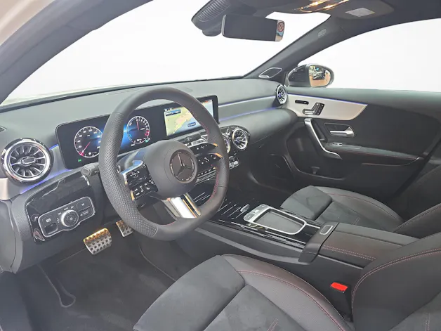 Mercedes-Benz A 250 e EQ Star AMG Line