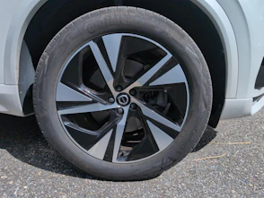 Fahrzeugbild VOLVO XC90 2.0 B5 MH R-Design 7P. AWD
