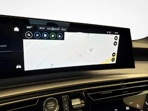 Fahrzeugbild PEUGEOT 3008 e-Allure Premium AWD