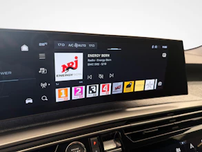 https://vehicle.imgix.net/4330442/d8ddf673-13de-4cfe-b136-8285b2304a75.jpg