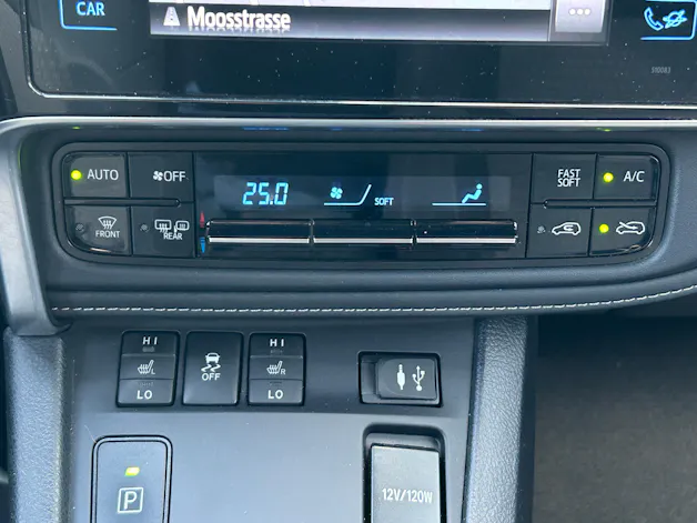 Toyota Auris 1.8 HSD Trend