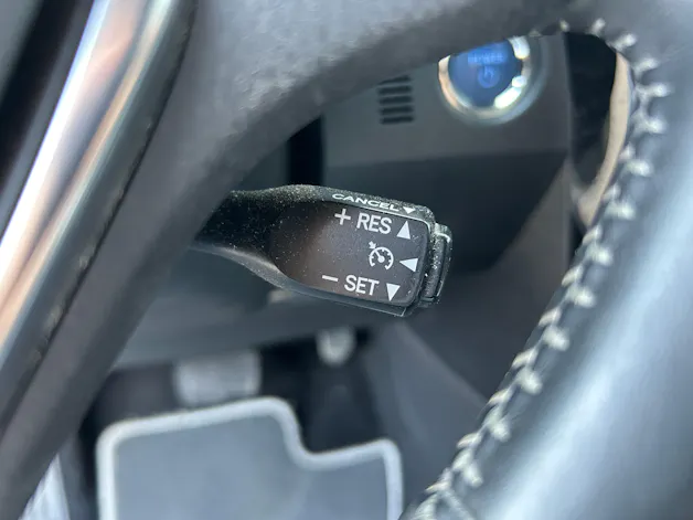 Toyota Auris 1.8 HSD Trend