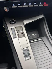 Fahrzeugbild PEUGEOT 308 SW 1.6 PHEV 195 GT