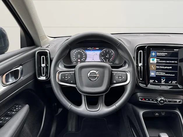 Volvo XC40 2.0 B4 MH Momentum