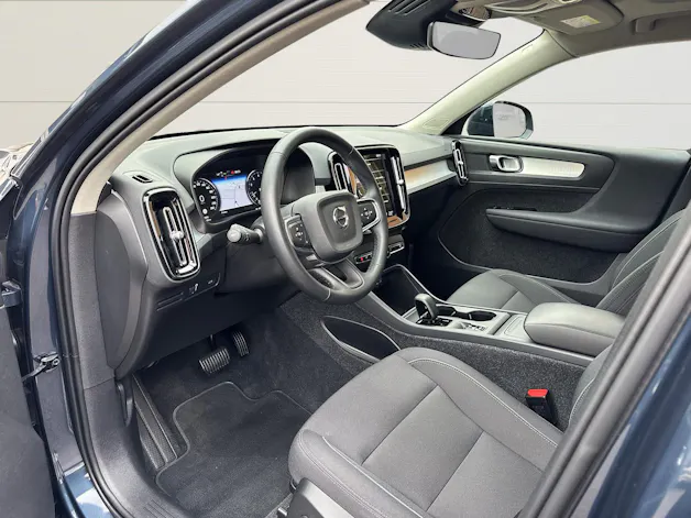 Volvo XC40 2.0 B4 MH Momentum