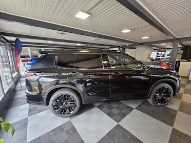 MITSUBISHI OUTLANDER 3