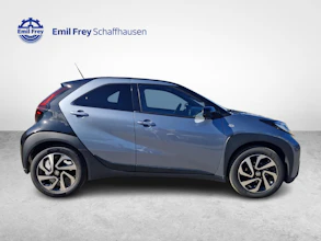 https://vehicle.imgix.net/4331218/9afb9e57-12f1-4fe2-8482-b3b58fd7d1ae.jpg