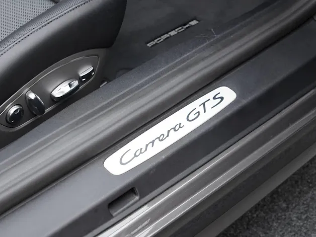 Porsche 911 Carrera GTS Cabriolet
