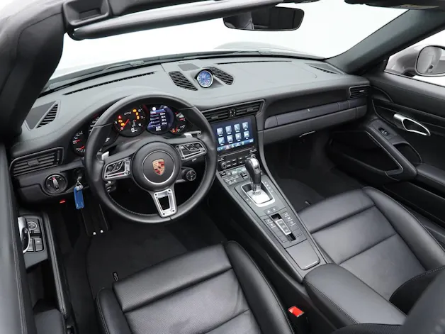 Porsche 911 Carrera GTS Cabriolet