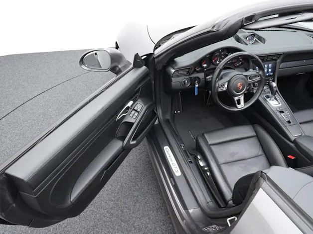 Porsche 911 Carrera GTS Cabriolet