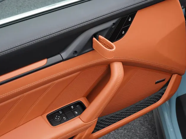 Porsche 911 S/T