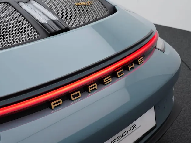 Porsche 911 S/T