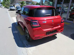 Suzuki Swift 1.2 Sakura Top Hybrid