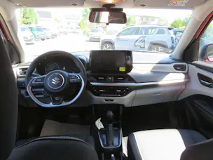 Suzuki Swift 1.2 Sakura Top Hybrid