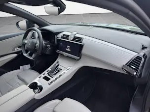 DS Automobiles 7 1.6 E-Tense 360PS La Première 4x4