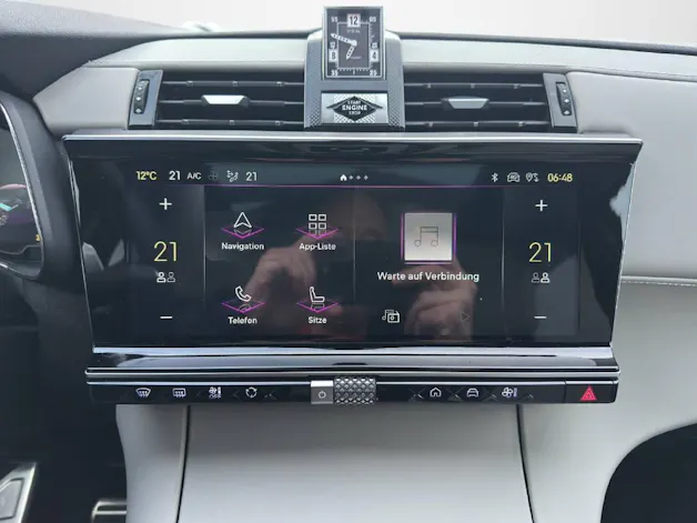 DS Automobiles 7 1.6 E-Tense 360PS La Première 4x4