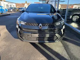 Renault Captur 1.8 E-Tech techno