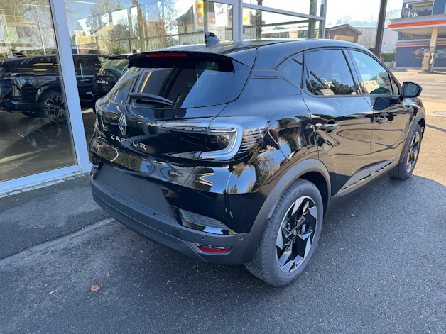 Renault Captur 1.8 E-Tech techno