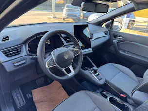 Renault Captur 1.8 E-Tech techno