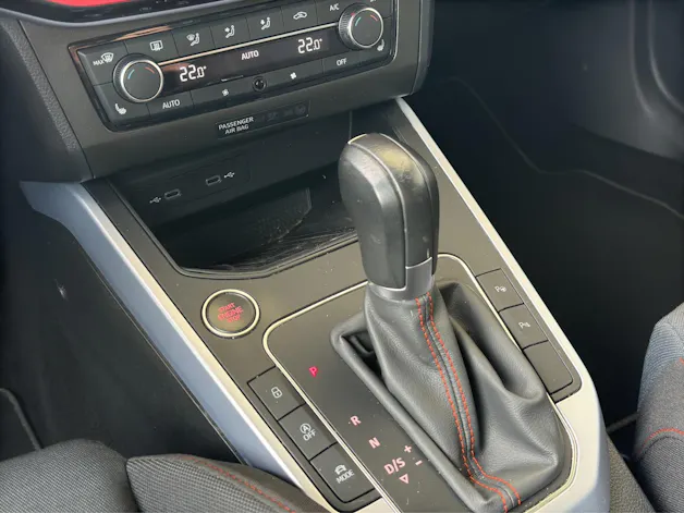 SEAT Arona 1.5 TSI Hola FR DSG