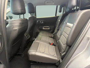 https://vehicle.imgix.net/4331404/ee065663-d389-43e8-8fcd-2bf73f2ea6b3.jpg