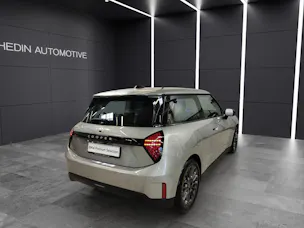 Mini J01 Cooper E Attraktiven Leasingzinssatz ab 0.9 % bei Abschluss einer BMW Fahrzeugversicherung.