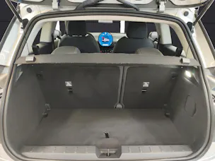 Mini J01 Cooper E Attraktiven Leasingzinssatz ab 0.9 % bei Abschluss einer BMW Fahrzeugversicherung.