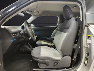 Mini J01 Cooper E  Attraktiven Leasingzinssatz ab 0.9 % bei Abschluss einer BMW Fahrzeugversicherung.