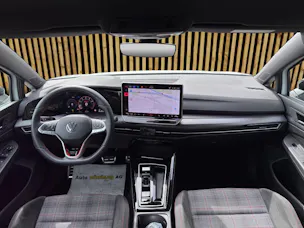 VW Golf VIII 2.0 TSI GTI DSG