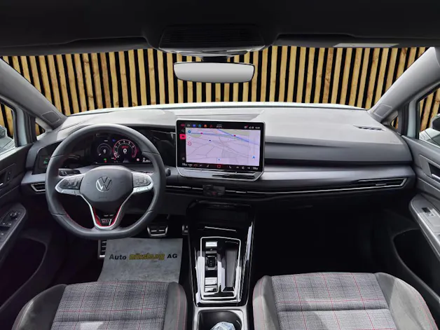 VW Golf VIII 2.0 TSI GTI DSG