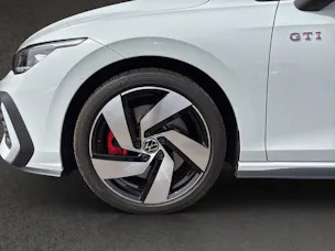 VW Golf VIII 2.0 TSI GTI DSG