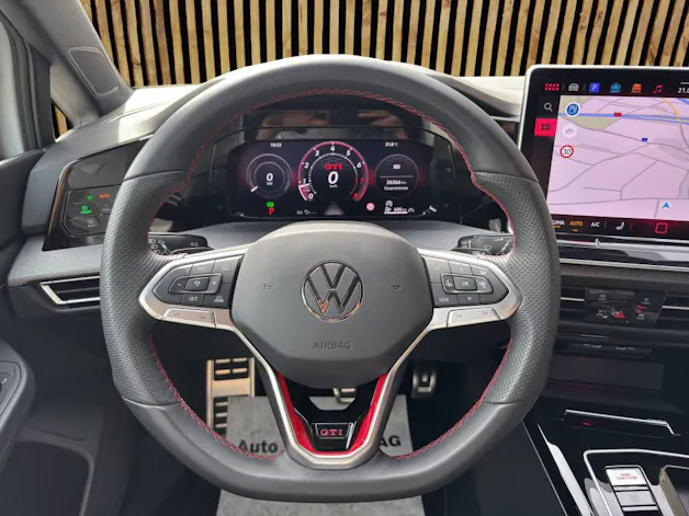 VW Golf VIII 2.0 TSI GTI DSG