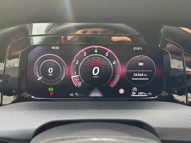 VW Golf VIII 2.0 TSI GTI DSG