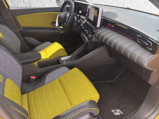 Renault R5 E-Tech Comfort Range iconic
