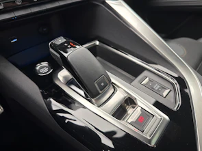 Fahrzeugbild PEUGEOT 3008 1.2 PureTech GT