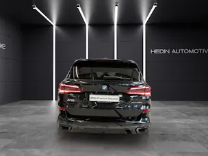 BMW X5 45e xDrive Attraktiven Leasingzinssatz ab 0.9 % bei Abschluss einer BMW Fahrzeugversicherung