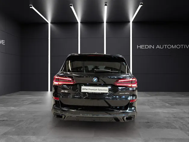 BMW X5 45e xDrive Attraktiven Leasingzinssatz ab 0.9 % bei Abschluss einer BMW Fahrzeugversicherung