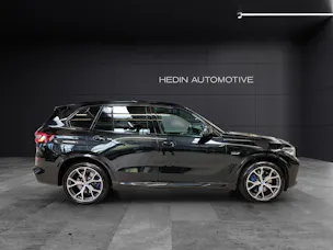 BMW X5 45e xDrive Attraktiven Leasingzinssatz ab 0.9 % bei Abschluss einer BMW Fahrzeugversicherung