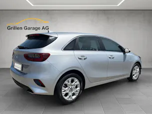 Kia Ceed 1.5 T-GDi MHEV Power