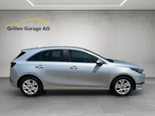 Kia Ceed 1.5 T-GDi MHEV Power