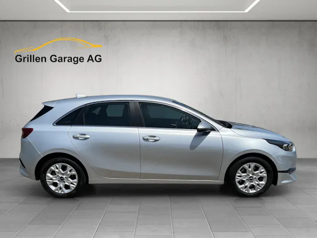 Kia Ceed 1.5 T-GDi MHEV Power